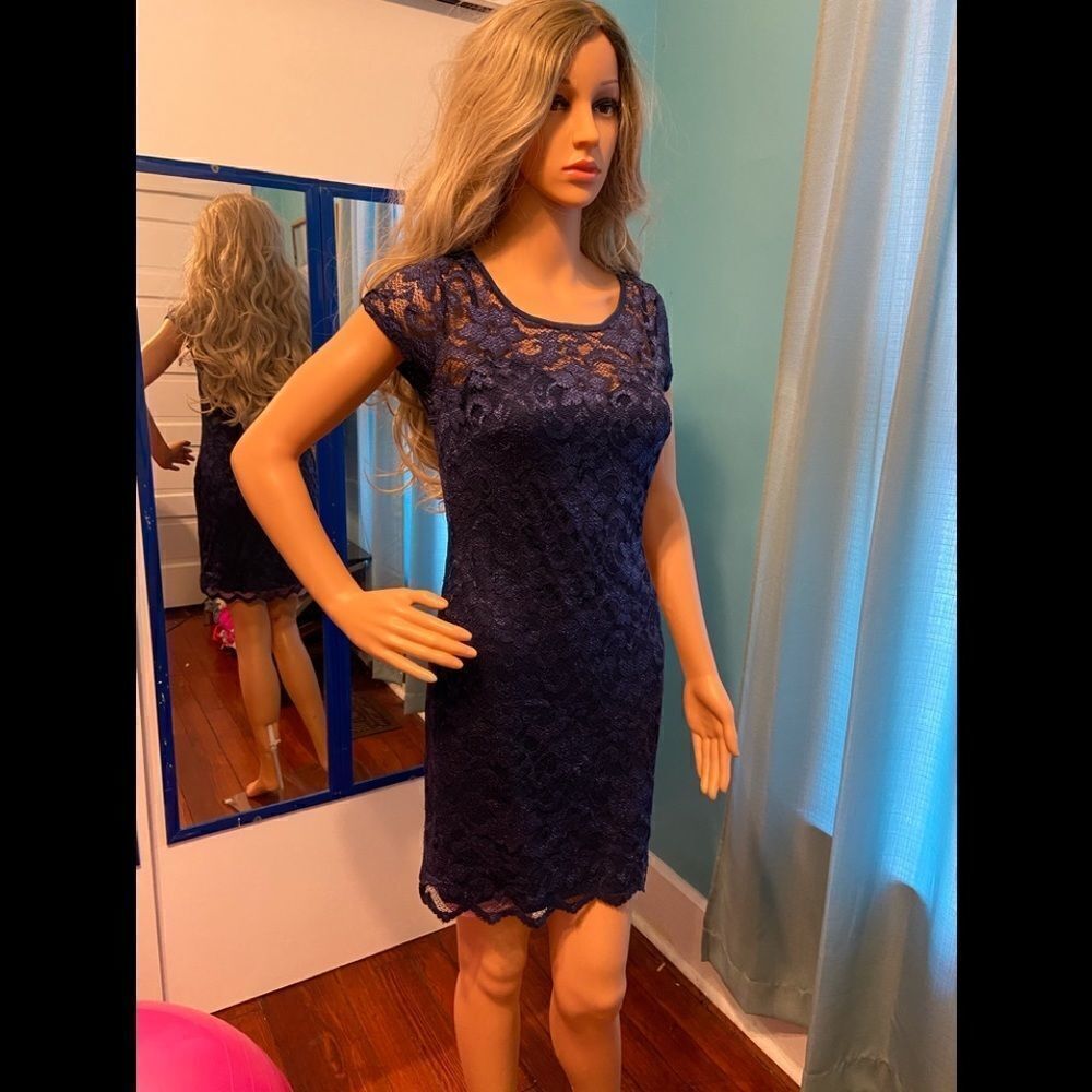 💃🏽 No Boundaries Blue Lace Formal Size 7/8